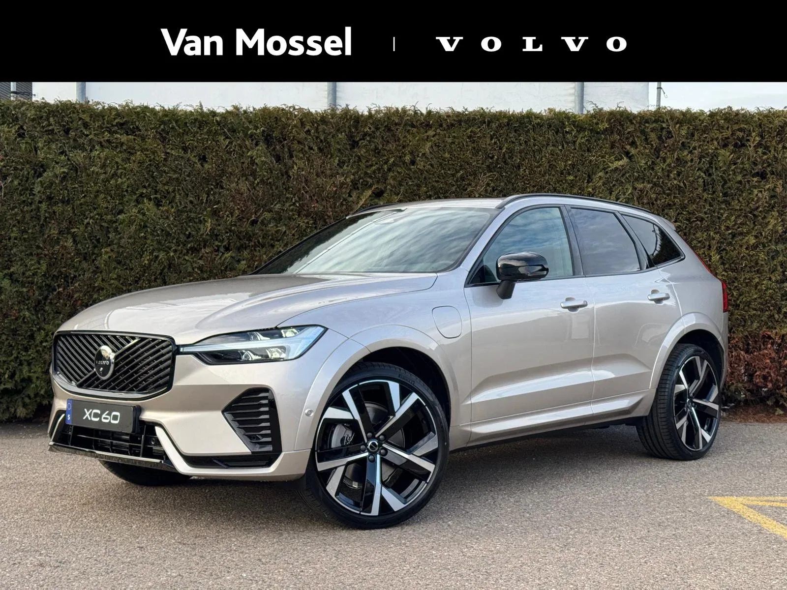 Volvo XC60 (2026) — foto 1
