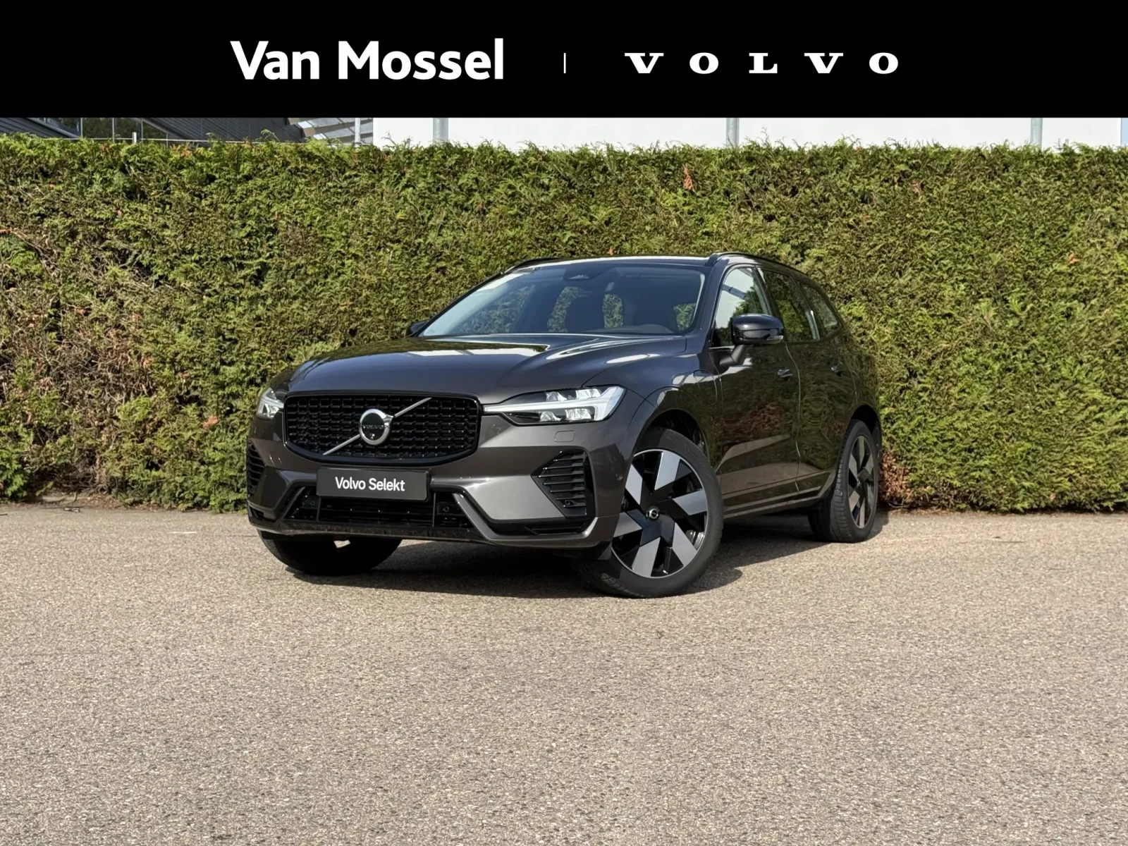 Volvo XC60 (2025) — foto 1