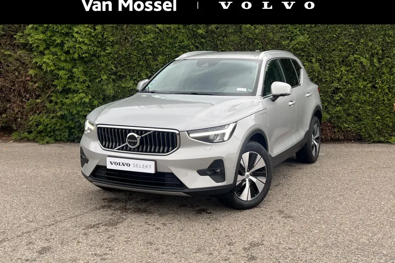 Volvo XC40 (2023)