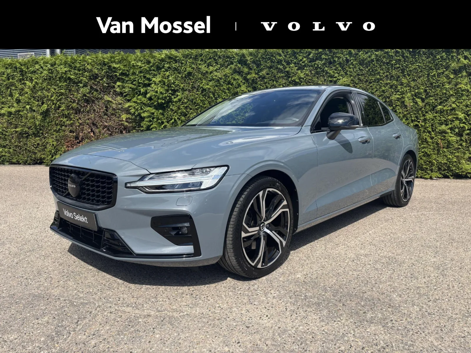 Volvo S60 (2023) — foto 1
