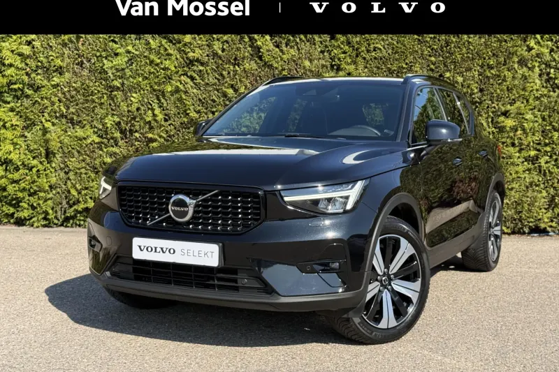 Volvo XC40 (2022)