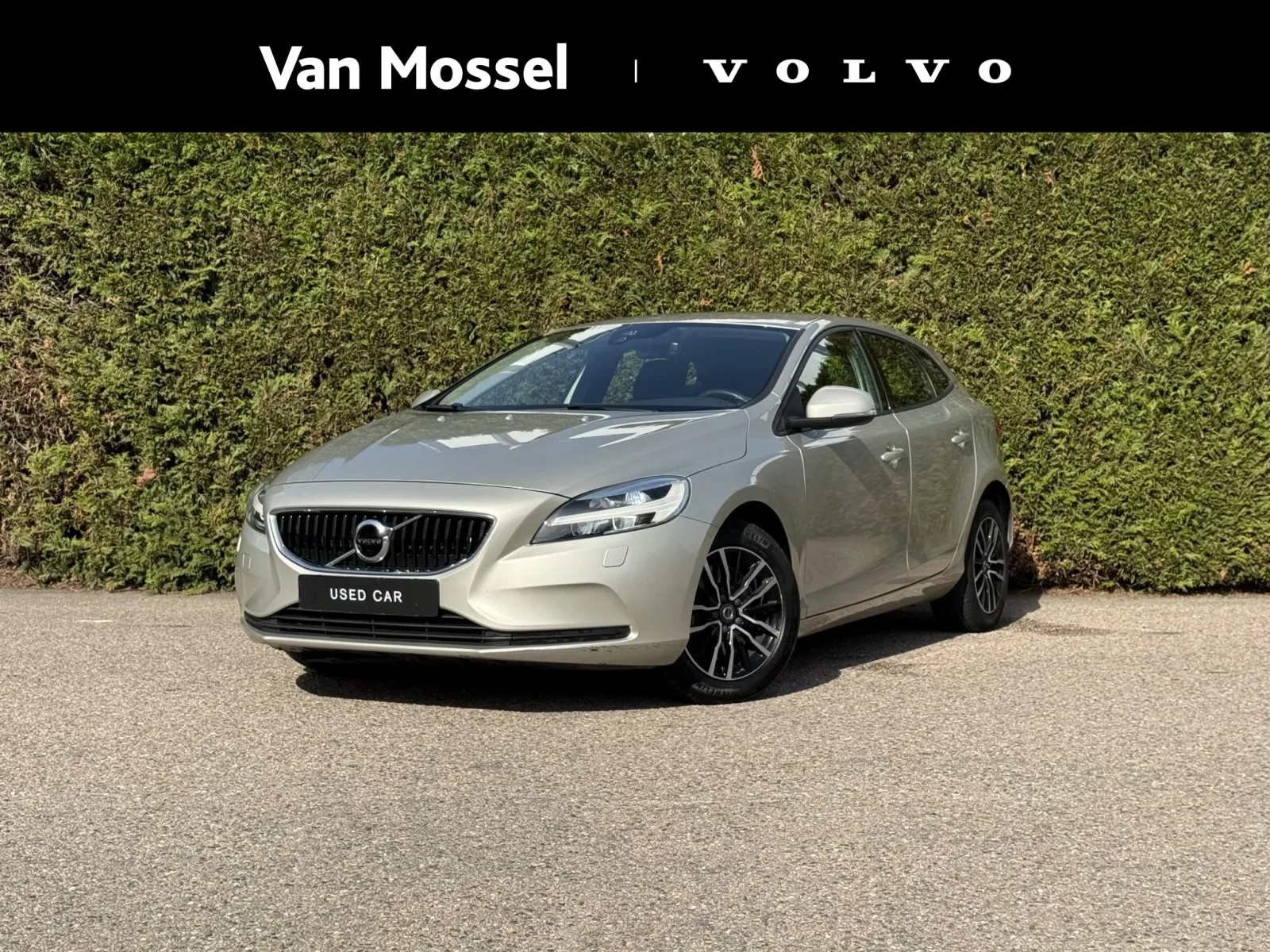 Volvo V40 (2017) — foto 1