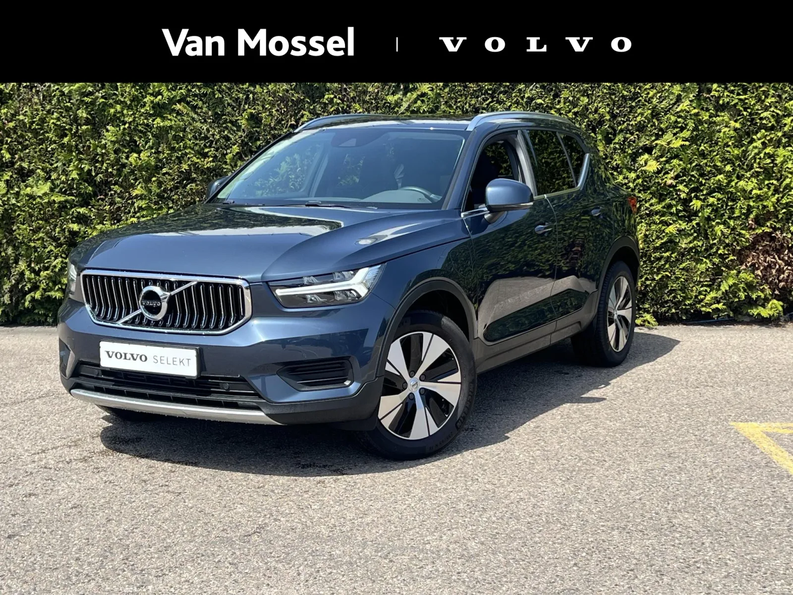 Volvo XC40 (2022) — foto 1