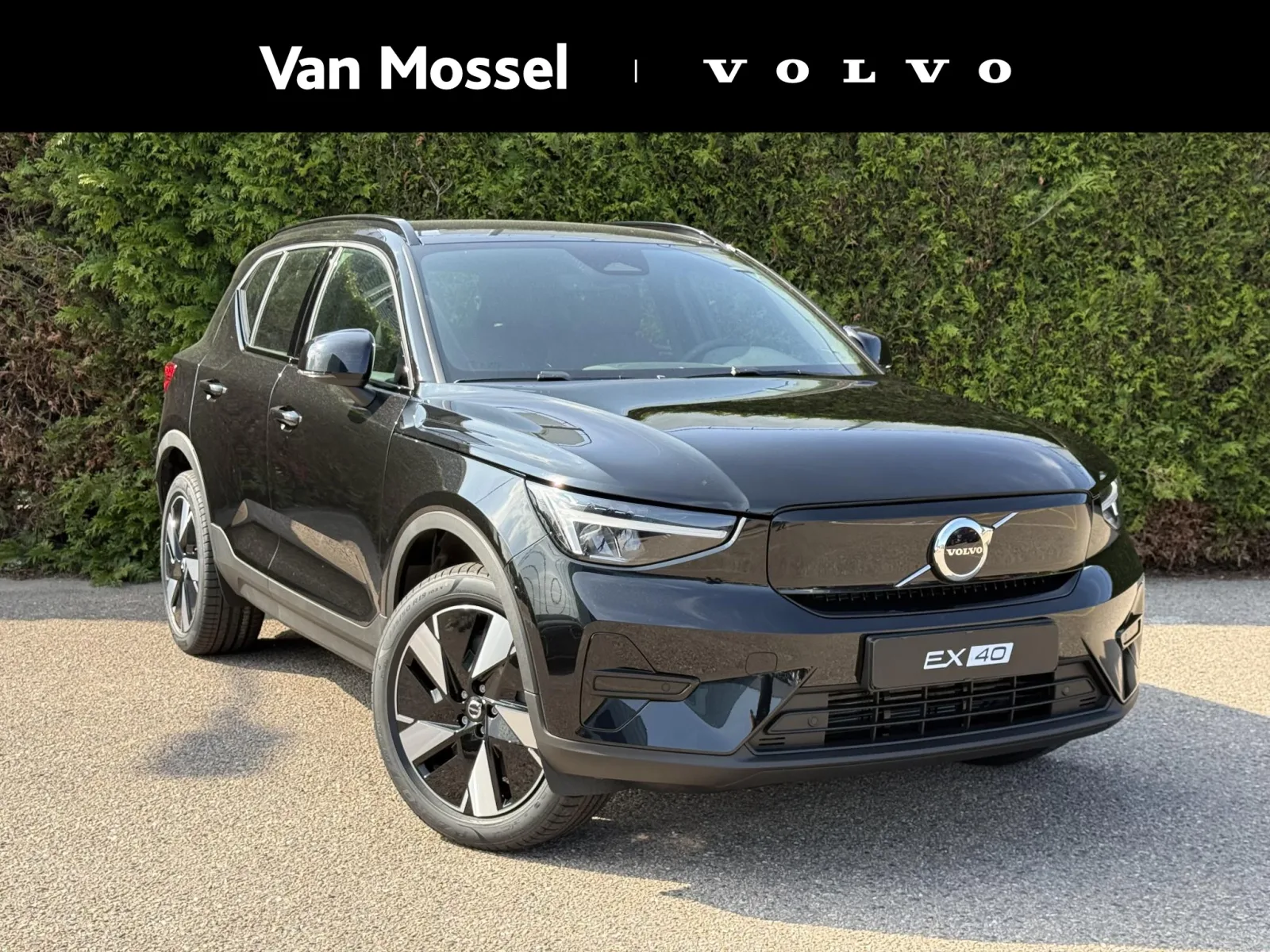 Volvo EX40 (2026) — foto 1