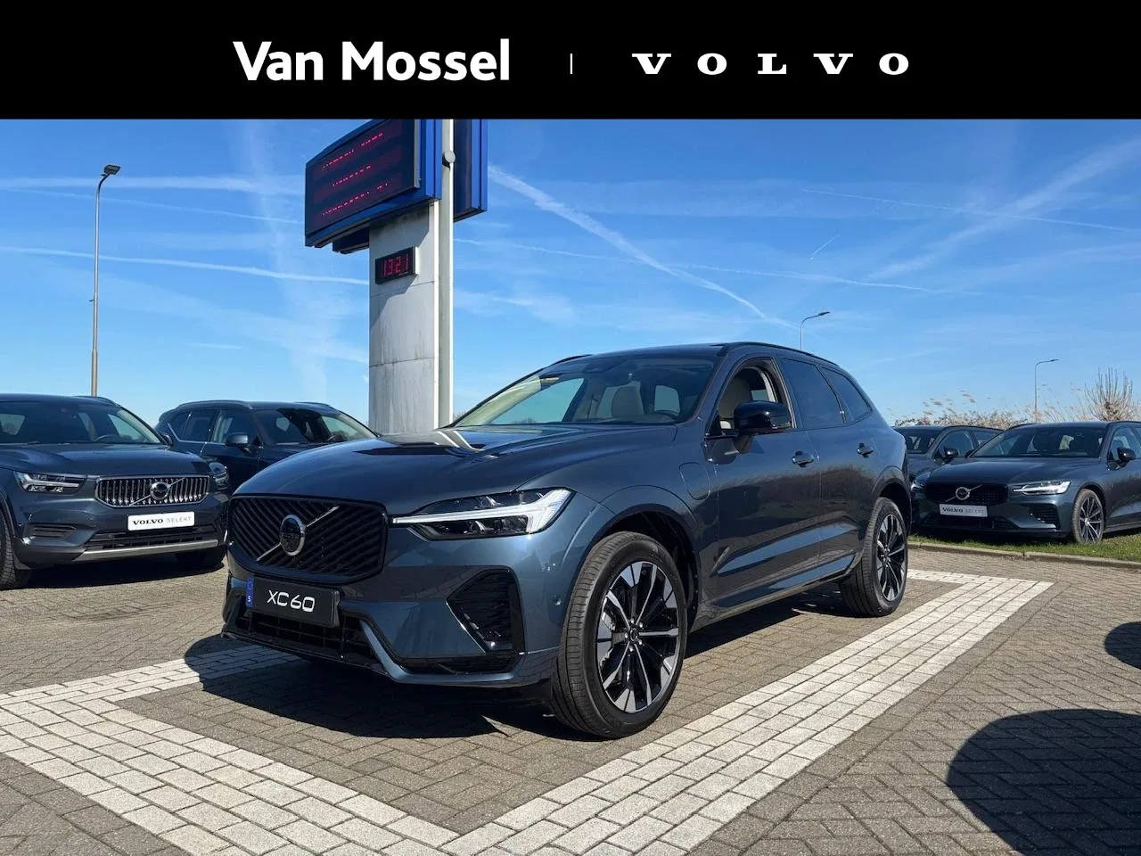 Volvo XC60 (2026) — foto 1