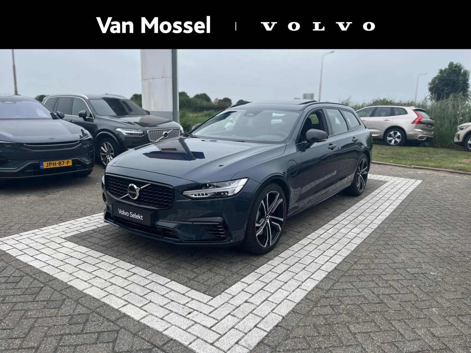 Volvo V90 (2025) — foto 1