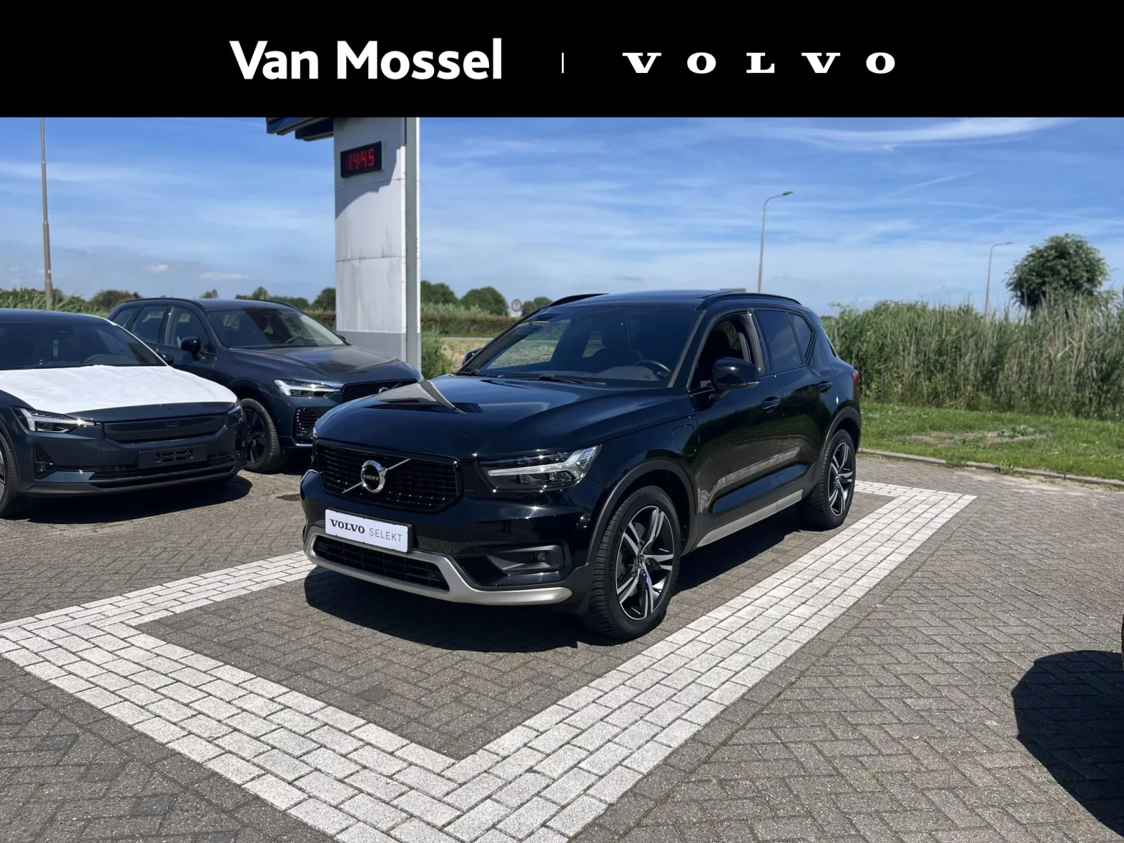Volvo XC40 (2020) — foto 1
