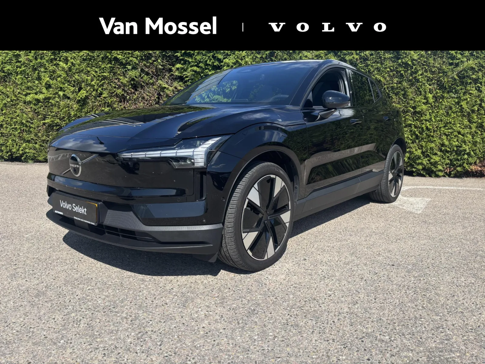 Volvo EX30 (2024) — foto 1
