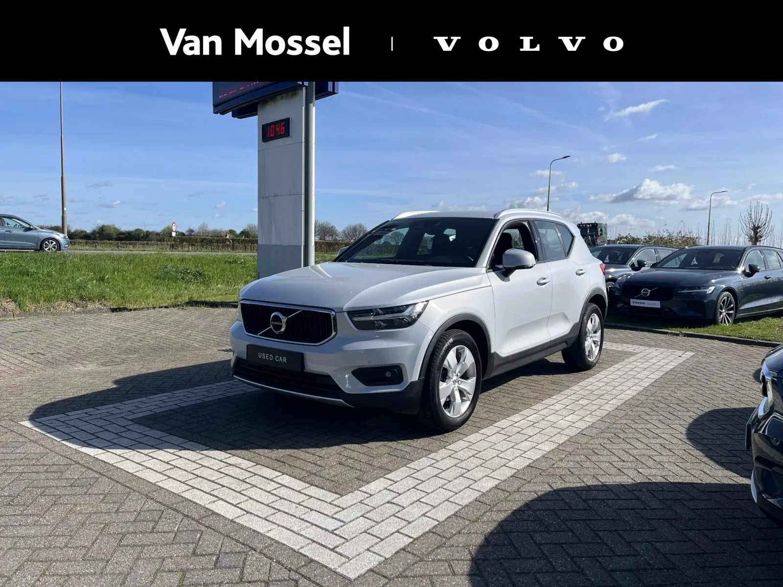 Volvo XC40 (2021) — foto 1