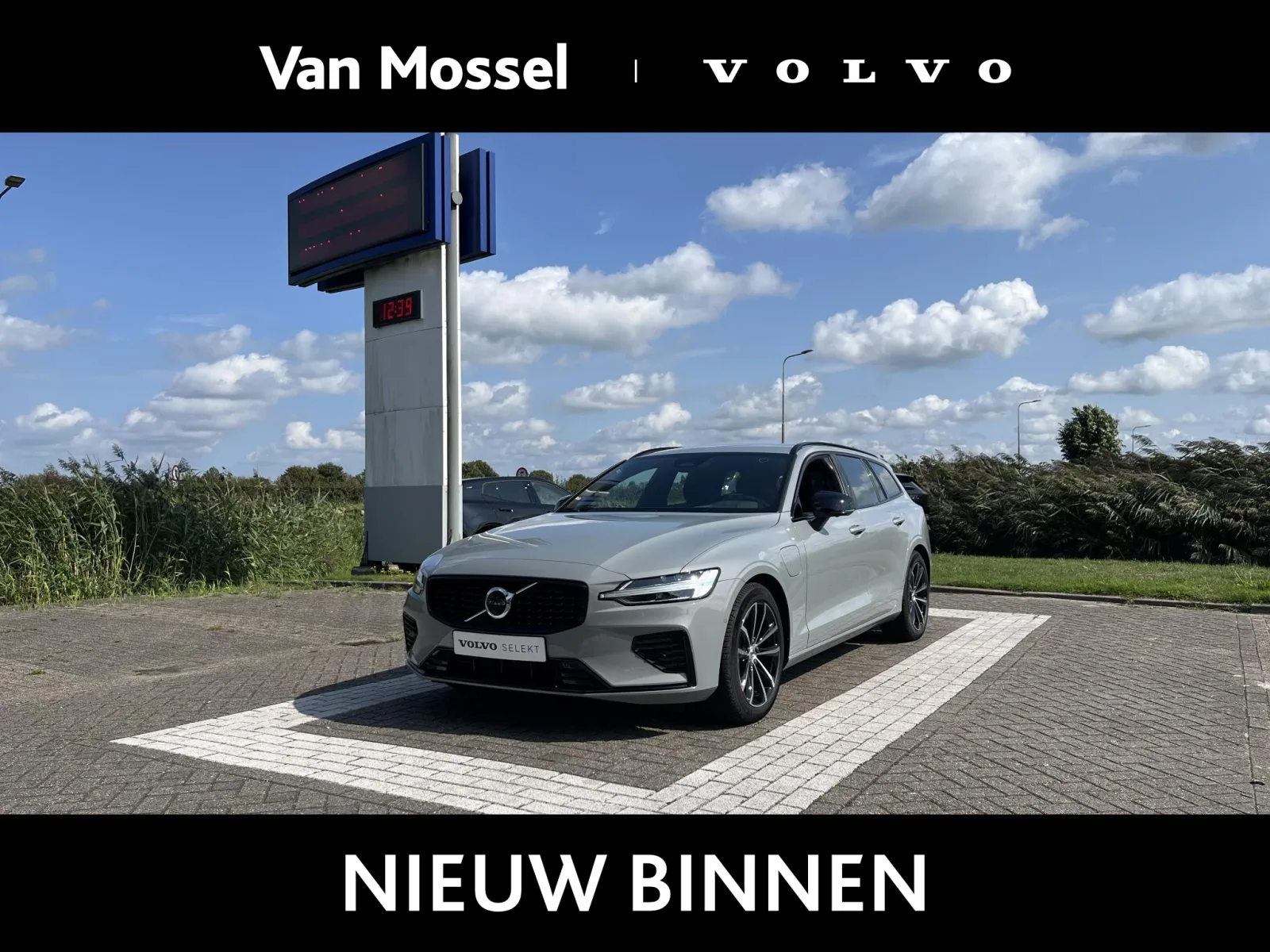 Volvo V60 (2025) — foto 1