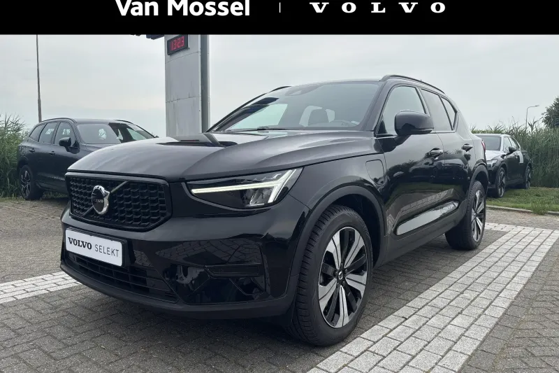 Volvo XC40 (2022)