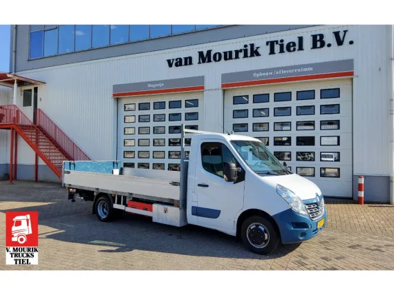 Renault 165 (2019) — foto 1