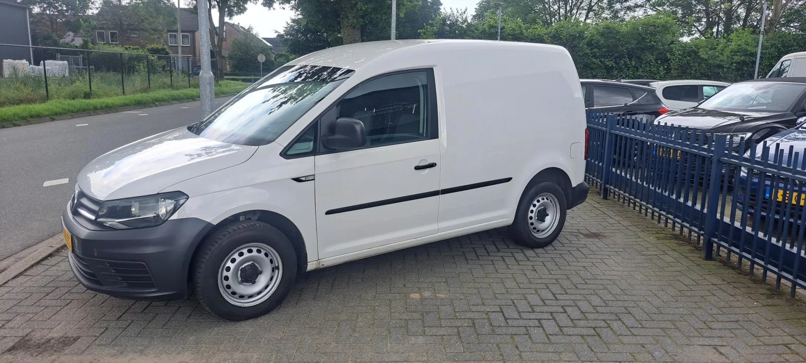 Volkswagen Caddy (2019) — foto 1