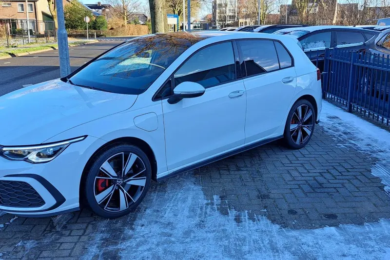 Volkswagen Golf (2021)