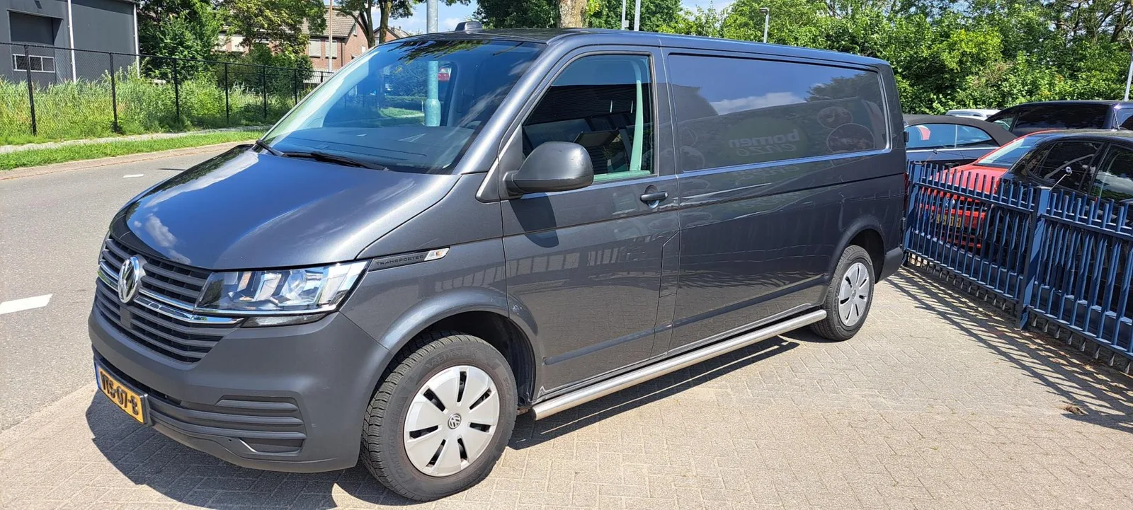 Volkswagen Transporter (2023) — foto 1
