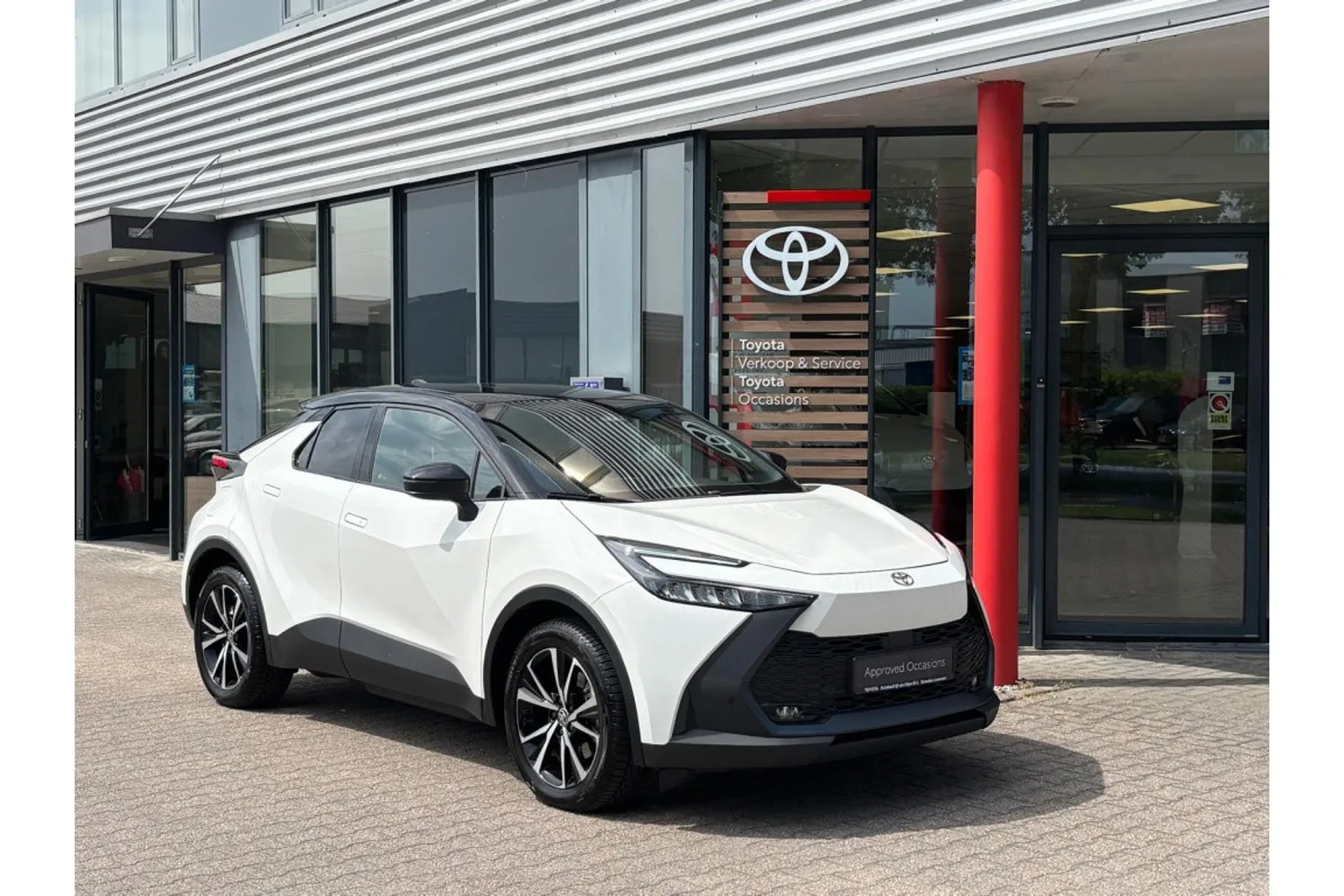 Toyota C-HR (2025) — foto 1
