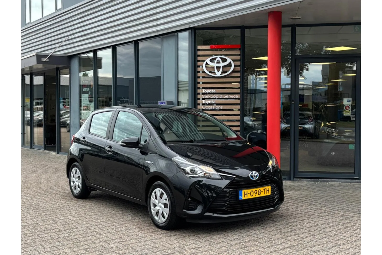 Toyota Yaris (2020) — foto 1