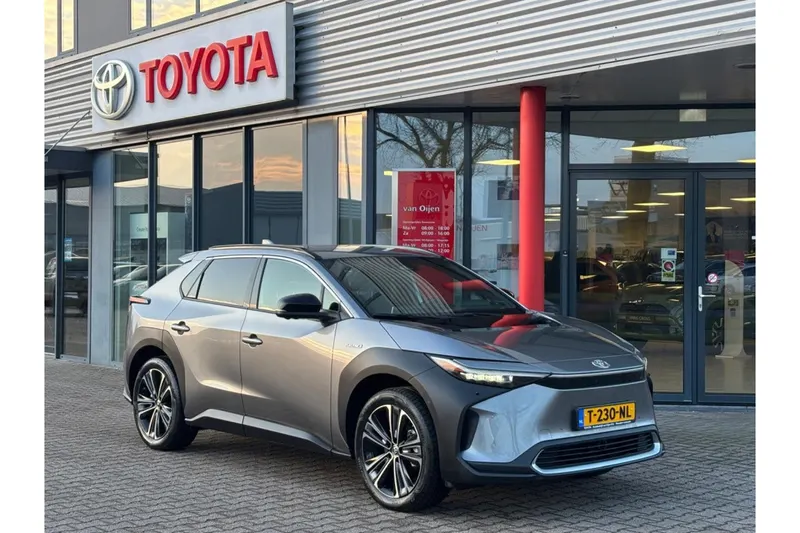 Toyota bZ4X (2023)