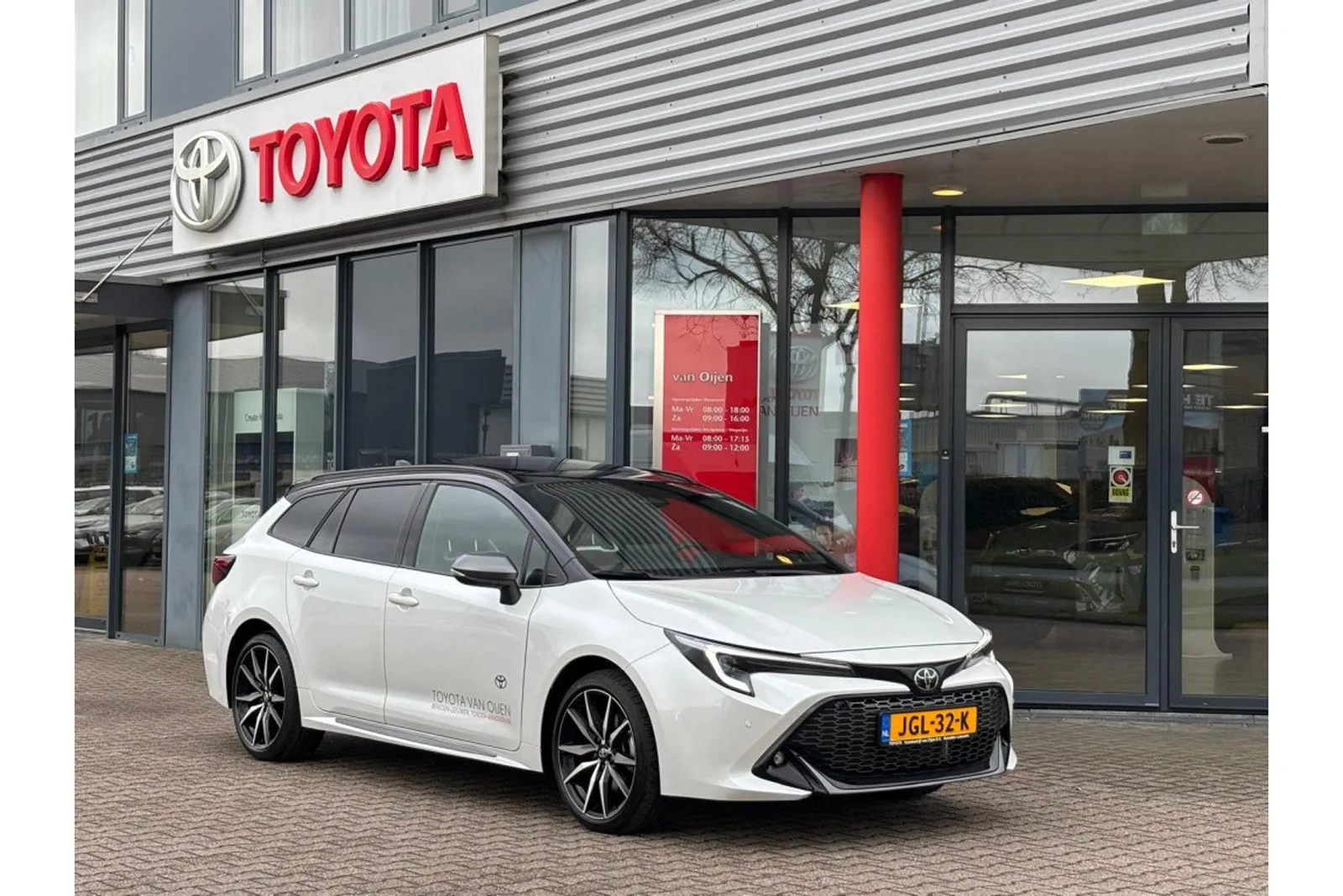 Toyota Corolla (2025) — foto 1