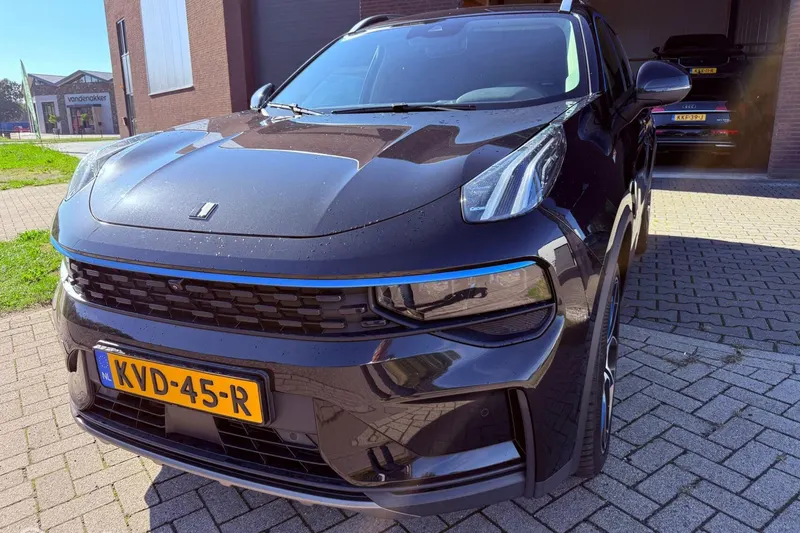 Lynk & Co 01 (2022)