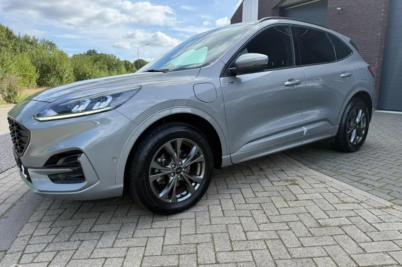 Ford Kuga (2023)