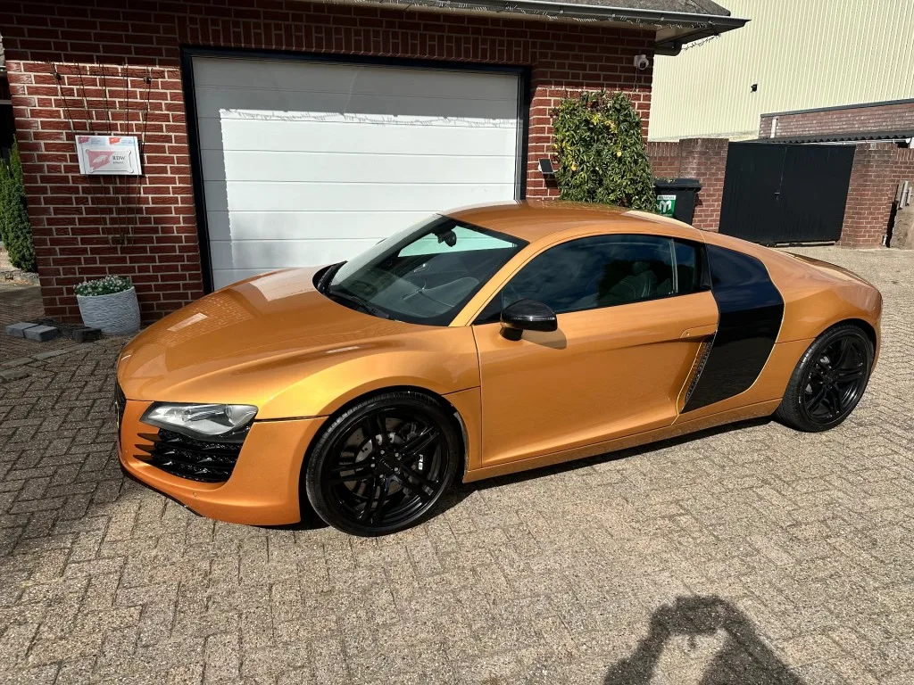 Audi R8 (2009) — foto 1