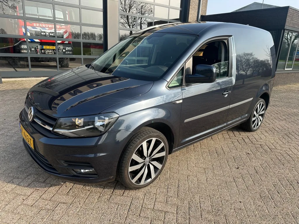 Volkswagen Caddy (2016) — foto 1