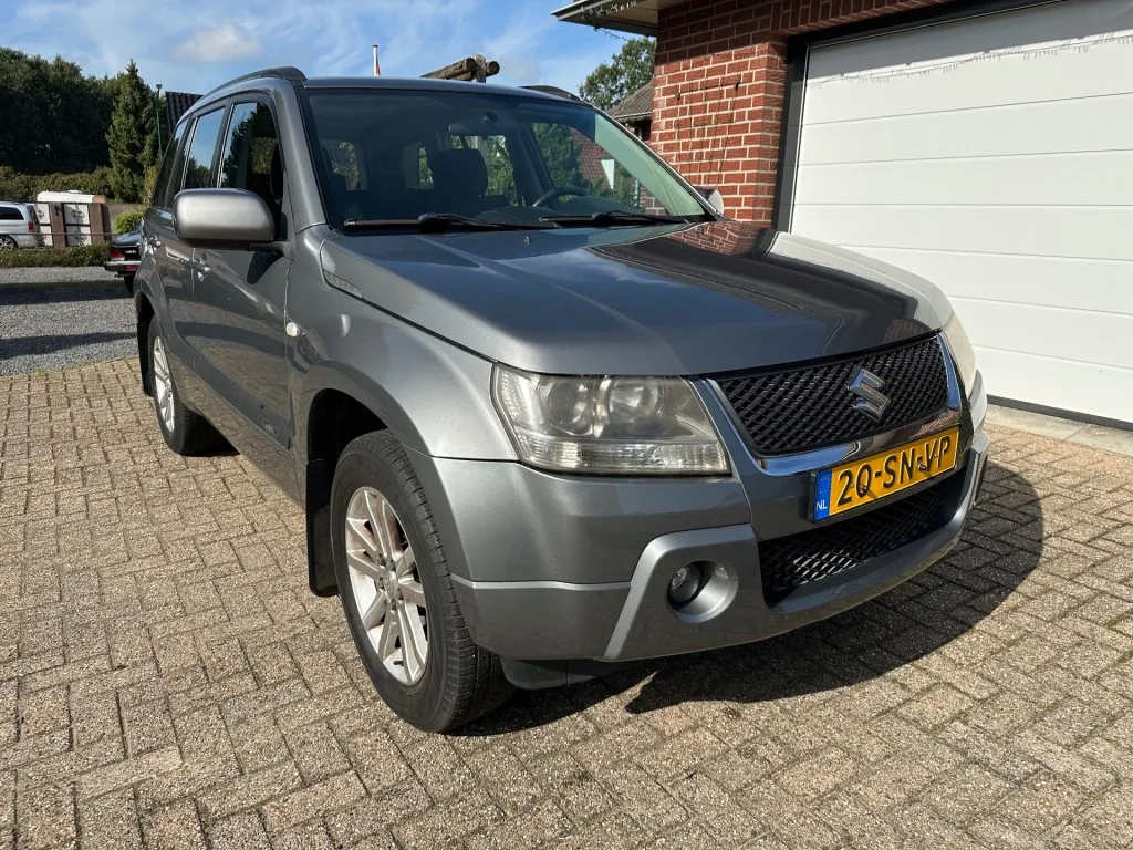 Suzuki Grand Vitara (2006) — foto 1