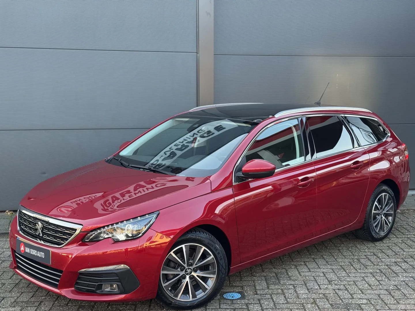 Peugeot 308 (2020) — foto 1