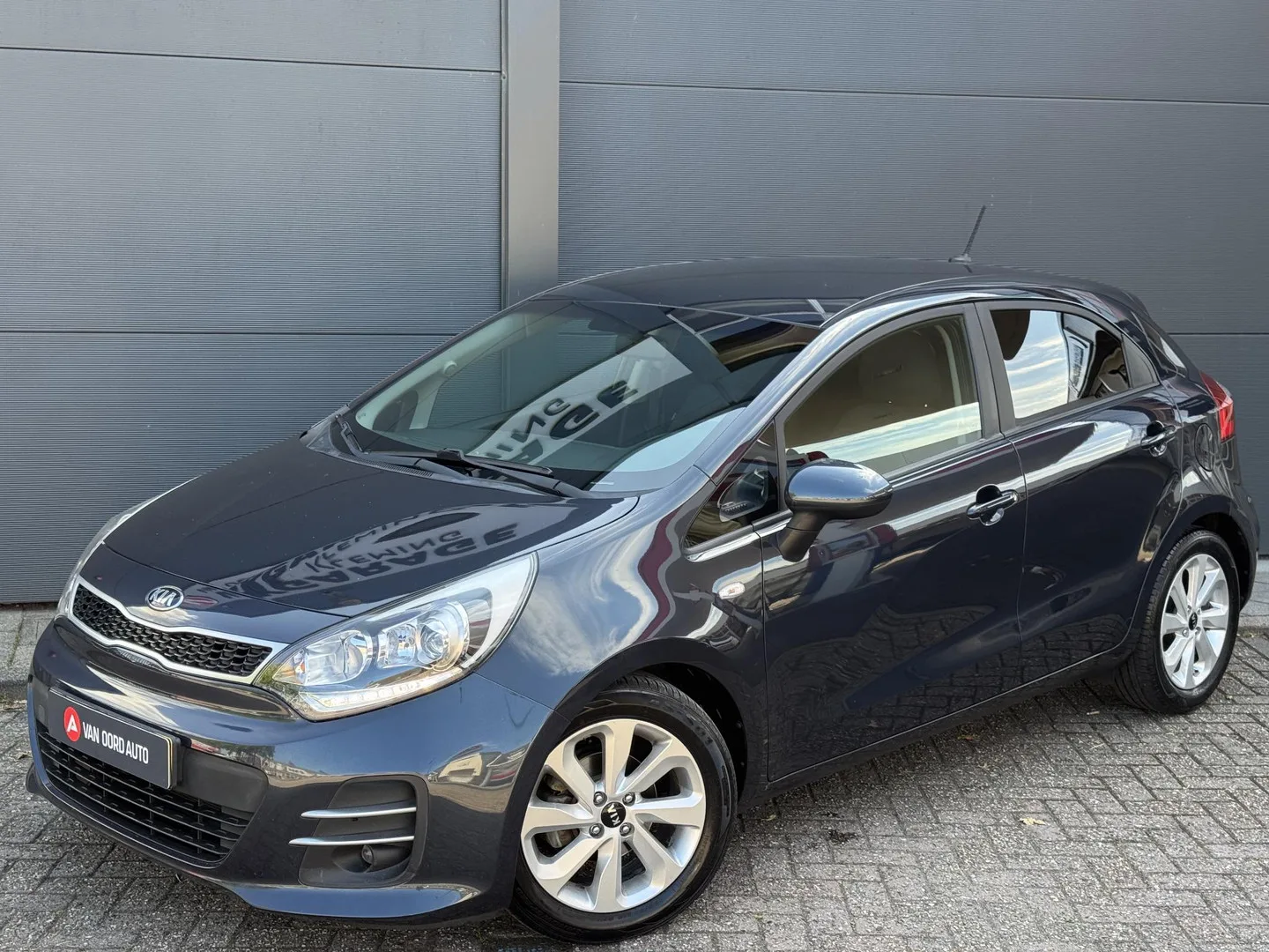 Kia Rio (2016) — foto 1