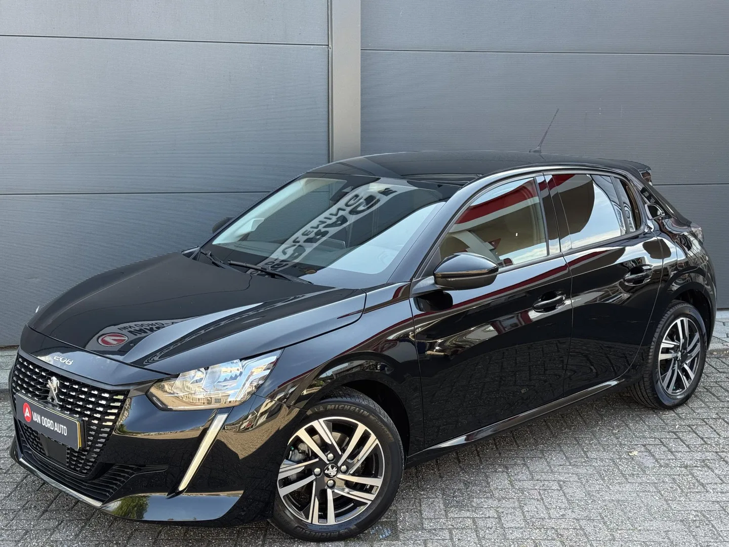 Peugeot 208 (2020) — foto 1