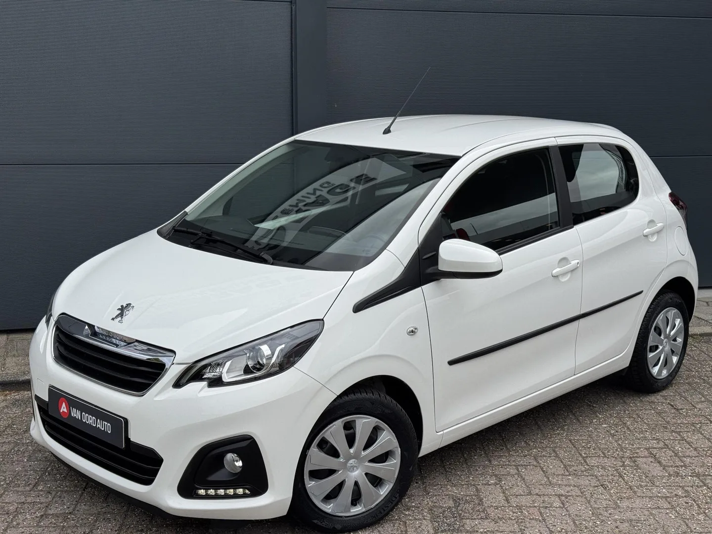 Peugeot 108 (2021) — foto 1