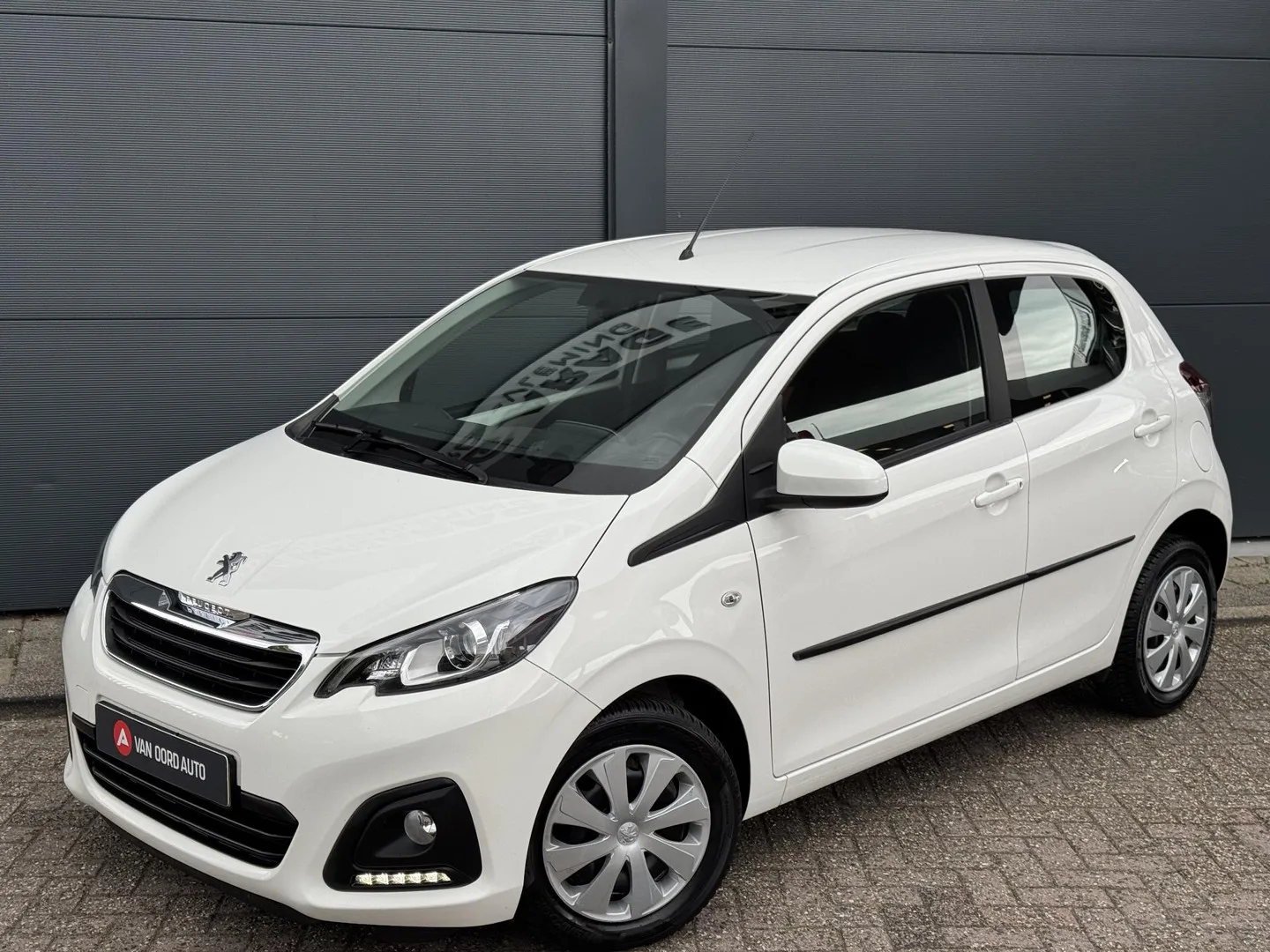 Peugeot 108 (2021) — foto 1