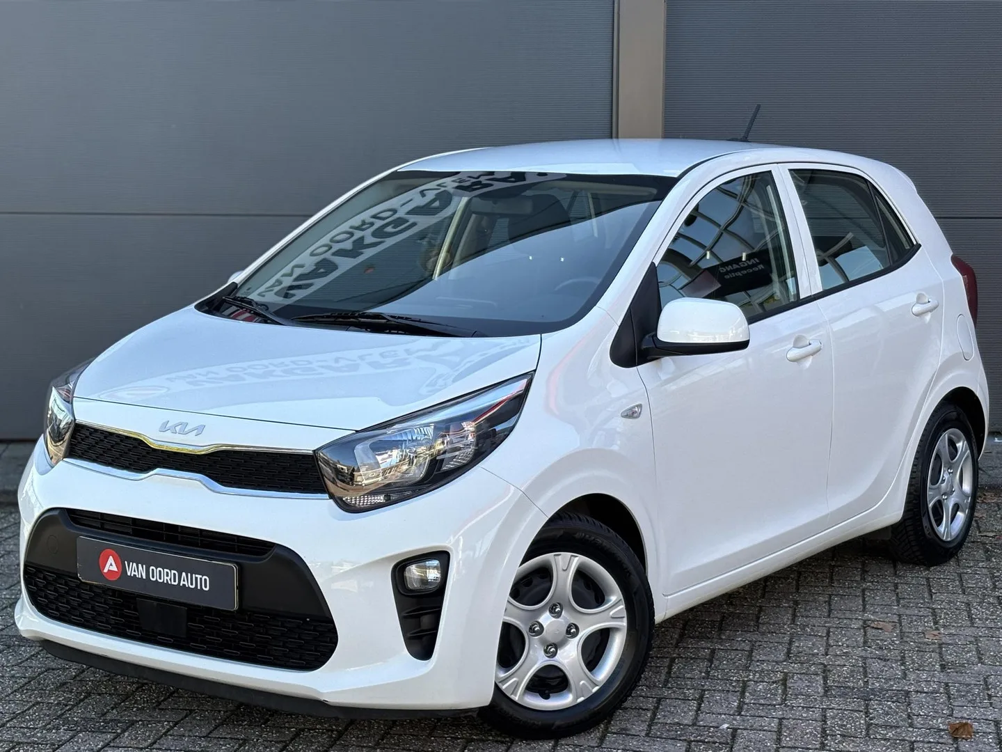 Kia Picanto (2023) — foto 1