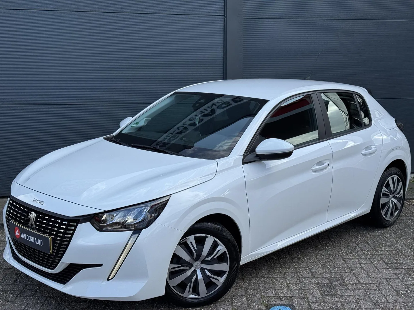Peugeot 208 (2020) — foto 1
