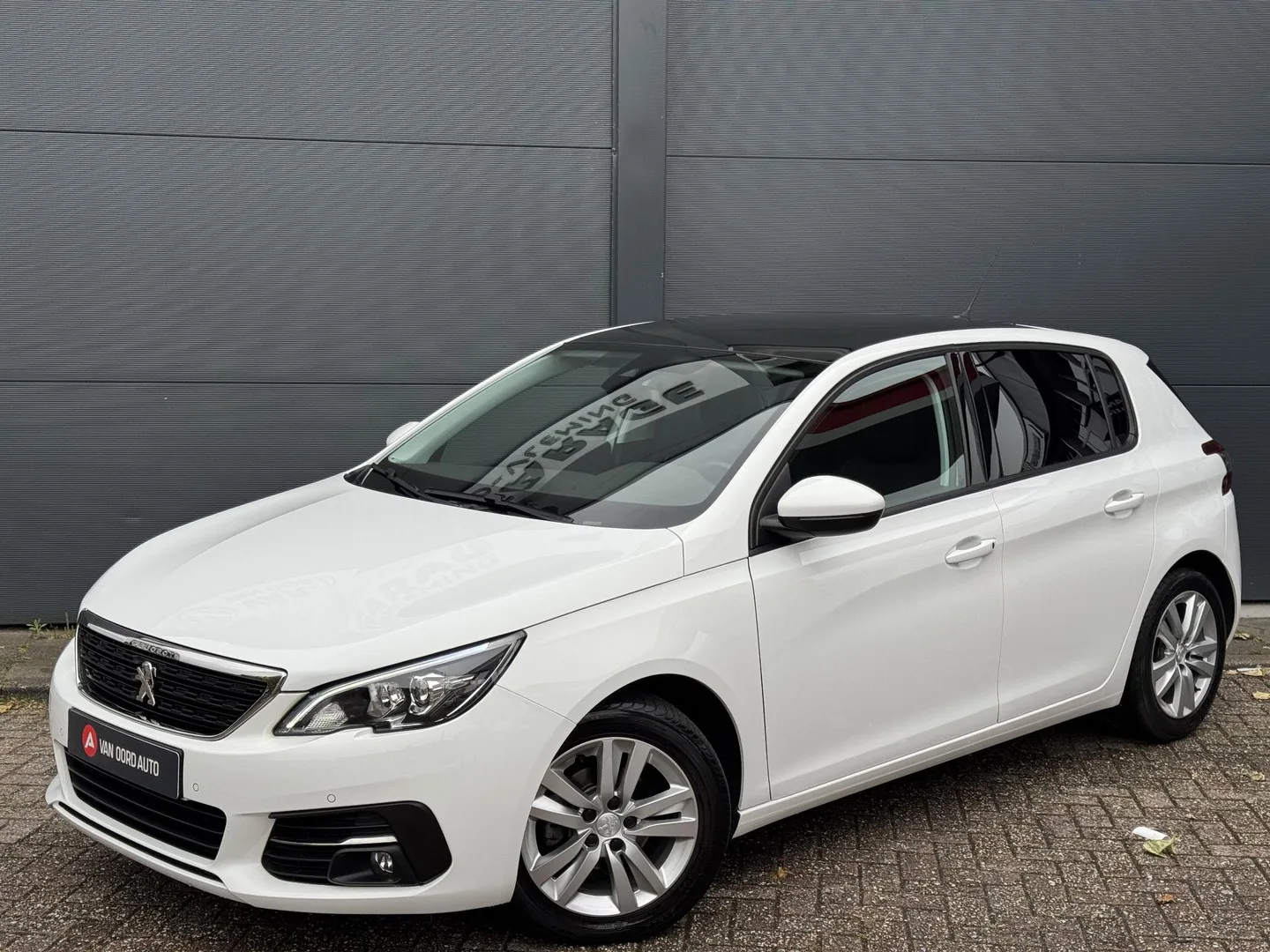 Peugeot 308 (2020) — foto 1