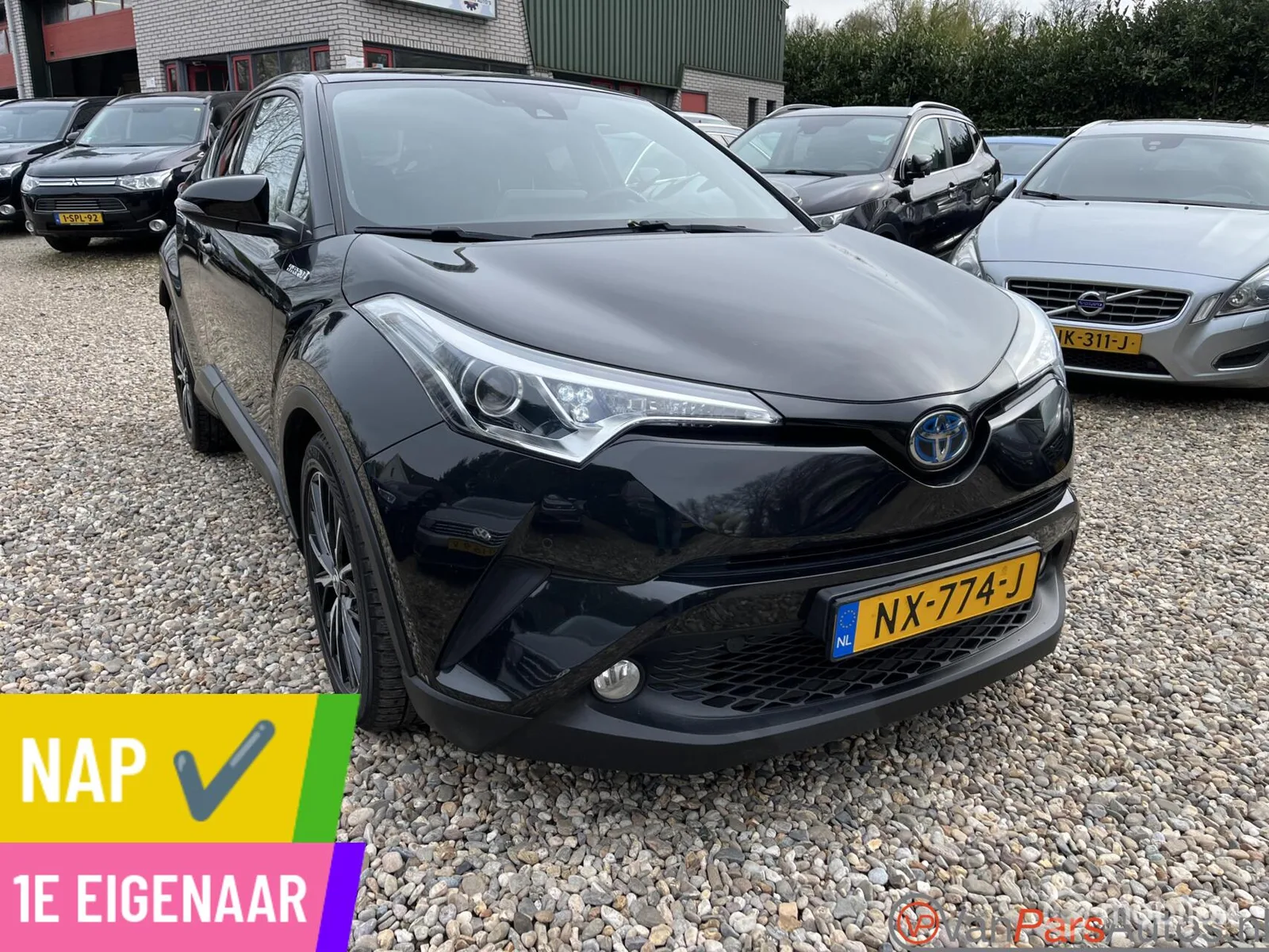Toyota C-HR (2017) — foto 1