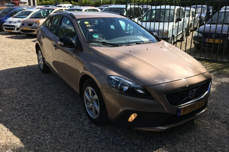 Volvo V40 (2013)