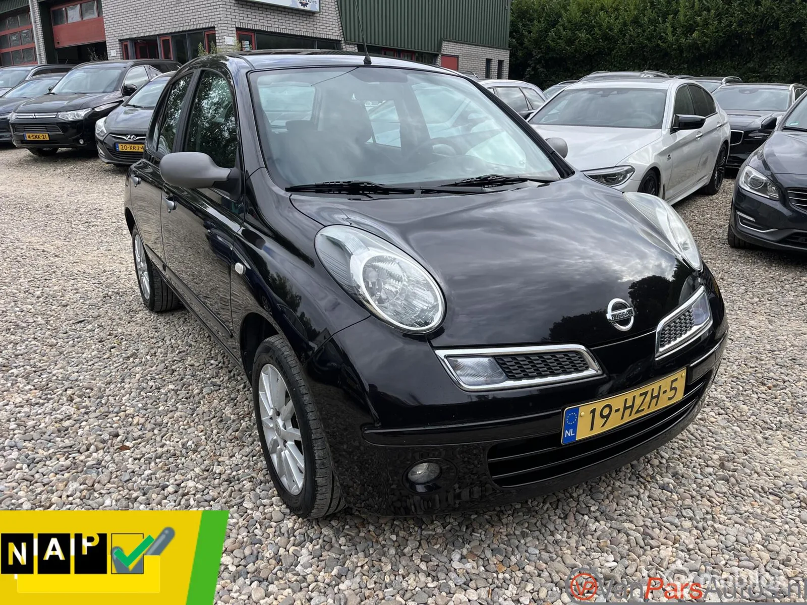 Nissan Micra (2009) — foto 1