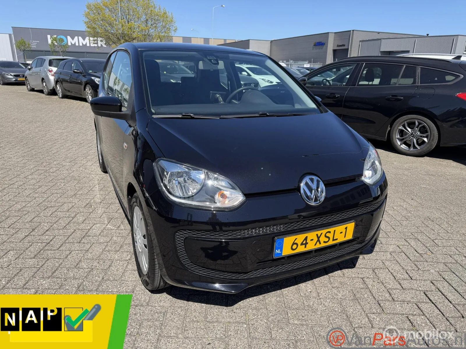 Volkswagen Up! (2012) — foto 1