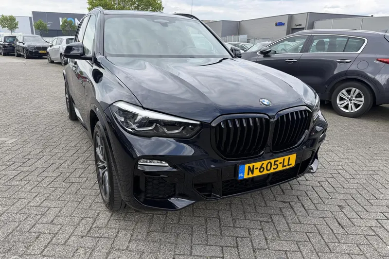 BMW X5 (2019)