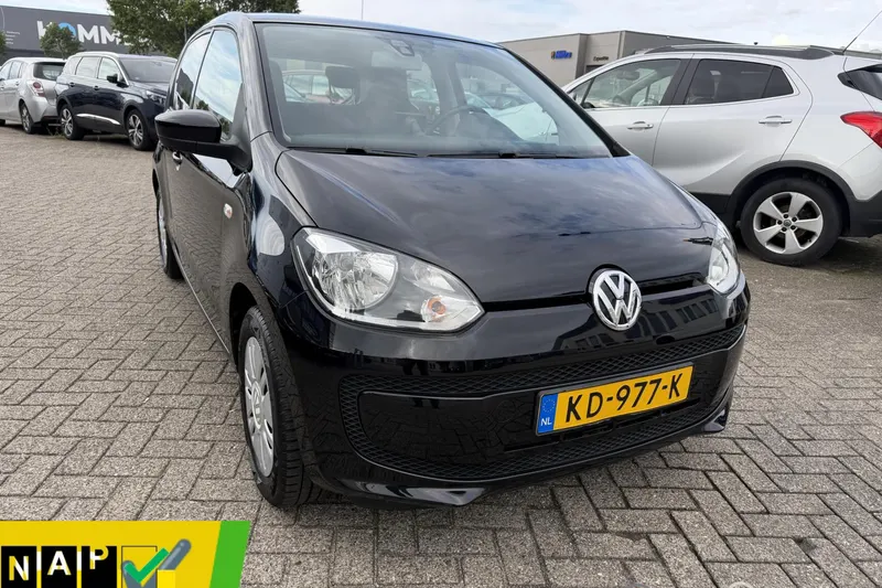 Volkswagen Up! (2016)