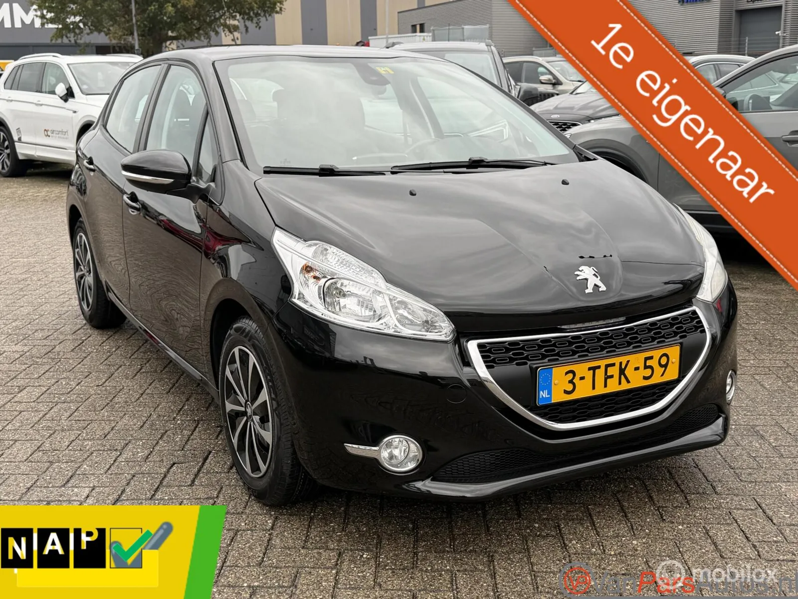 Peugeot 208 (2014) — foto 1