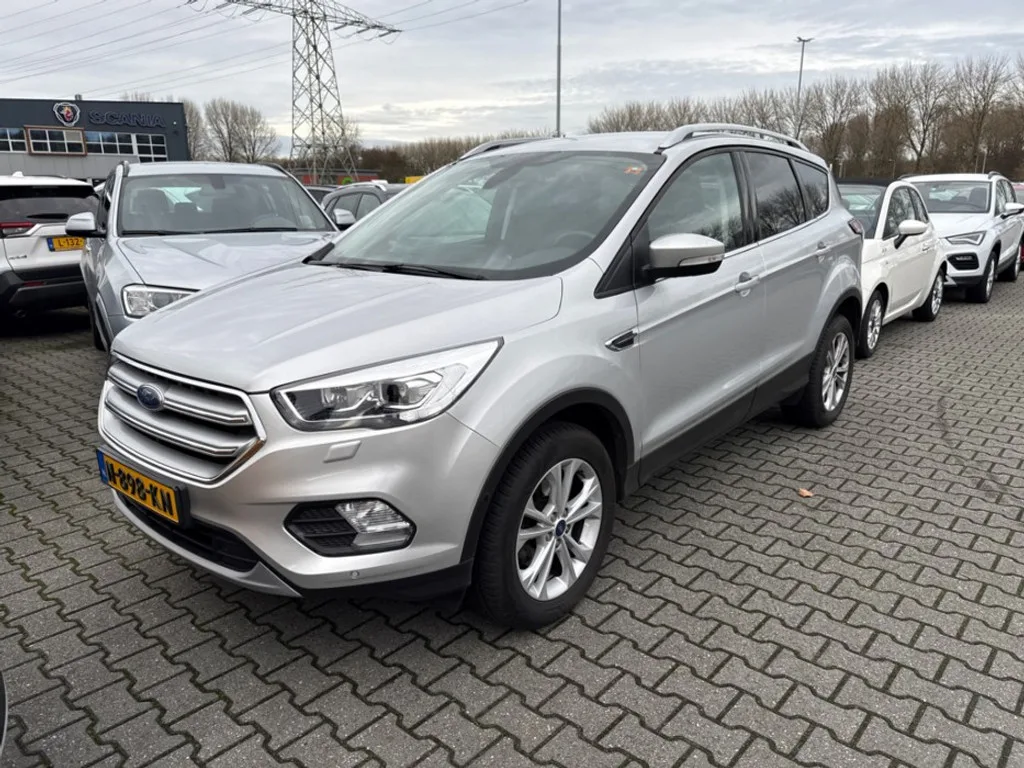 Ford Kuga (2020) — foto 1