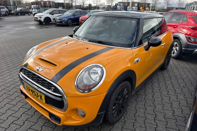 MINI Cooper S (2015)