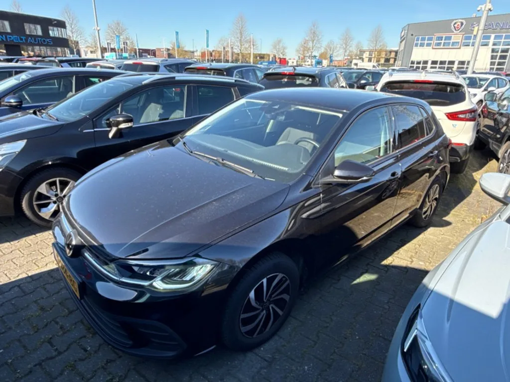 Volkswagen Polo (2023) — foto 1