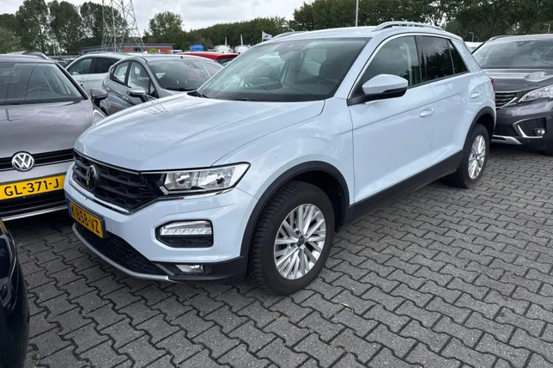 Volkswagen T-Roc (2021)