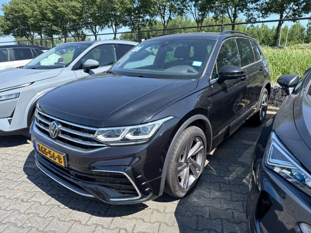 Volkswagen Tiguan (2022) — foto 1
