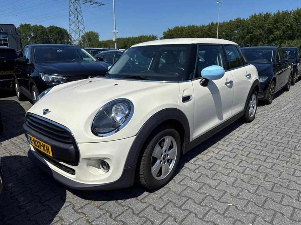 MINI One (2021) — foto 1