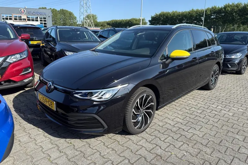 Volkswagen Golf (2021)